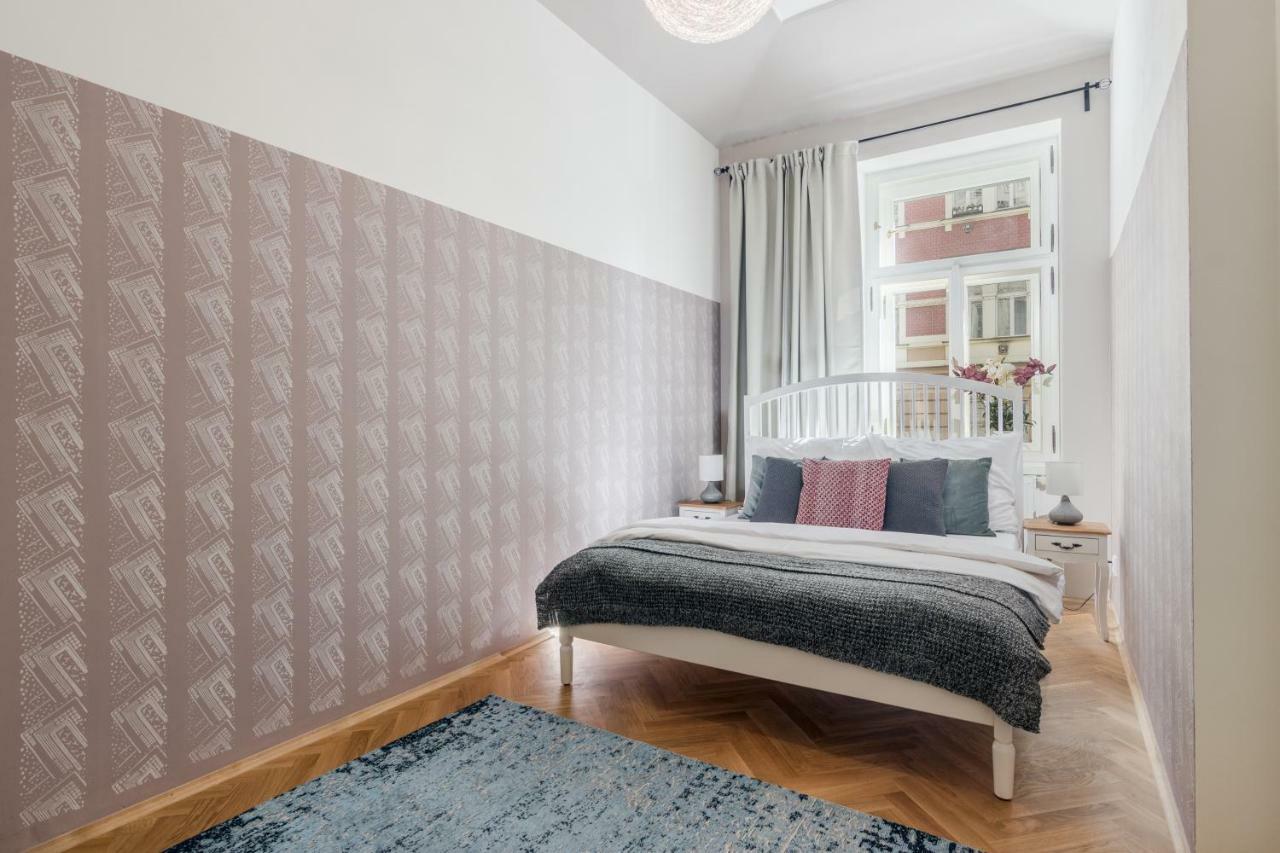 Centre By Michal&friends Apartament *
